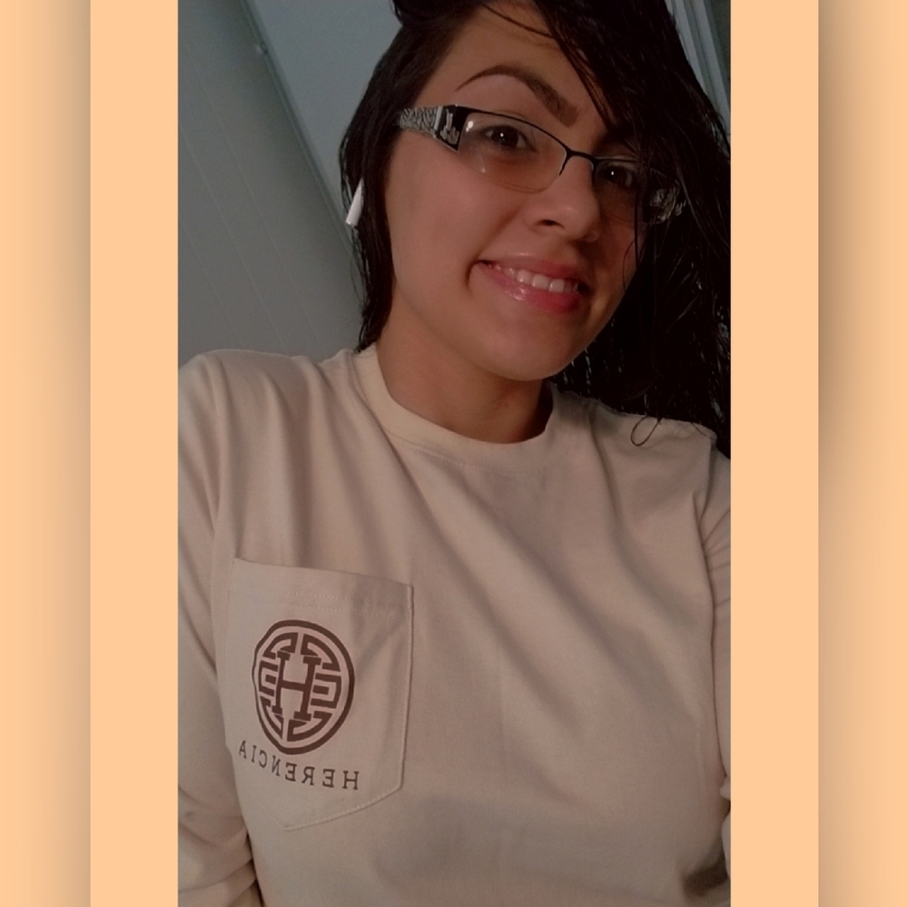 Meet your Posher, Adriana